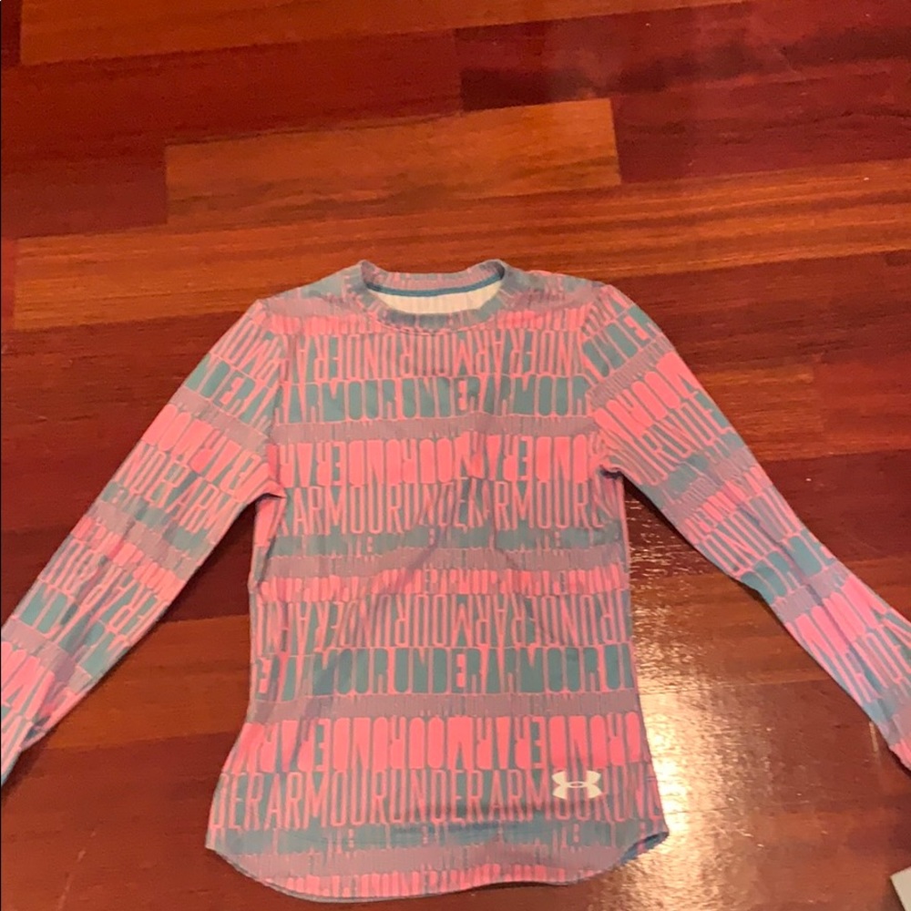 Girls under arumor color changing shirt